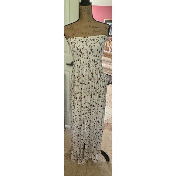 NWT Forever 21 Womens Strapless Floral Smocked Jersey Maxi Dress Red White Large - Picture 1 of 7